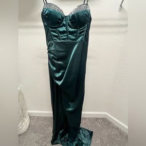 Hunter green formal dress with slit on right thigh. Size M (runs small)